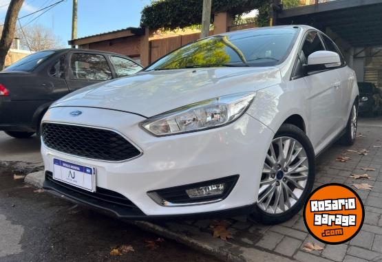 Autos - Ford Focus SE PLUS 2017 Nafta 90000Km - En Venta