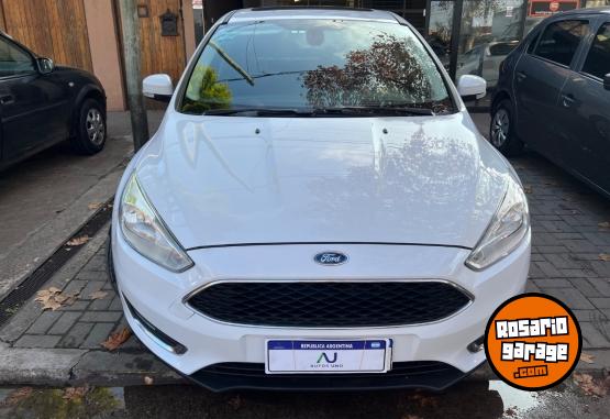Autos - Ford Focus SE PLUS 2017 Nafta 90000Km - En Venta
