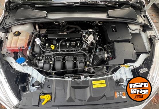 Autos - Ford Focus SE PLUS 2017 Nafta 90000Km - En Venta