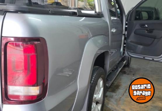 Camionetas - Volkswagen Amarok v6 2023 Diesel 53000Km - En Venta
