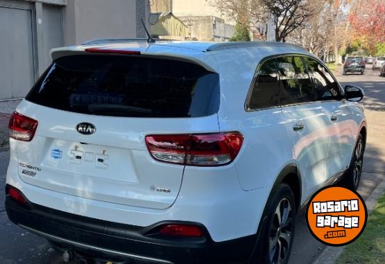 Camionetas - Kia Sorento 2016 Diesel 162000Km - En Venta