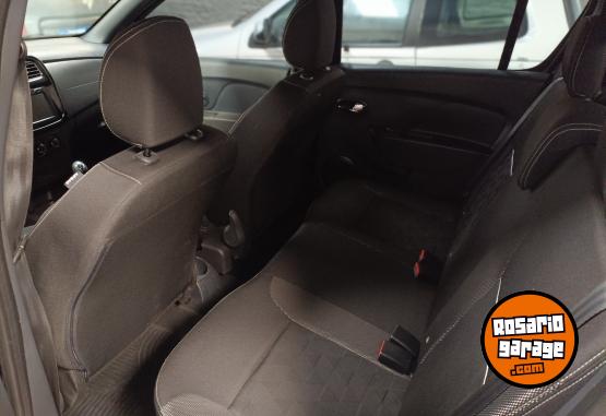 Autos - Renault Sandero Zen 2022 Nafta 32000Km - En Venta