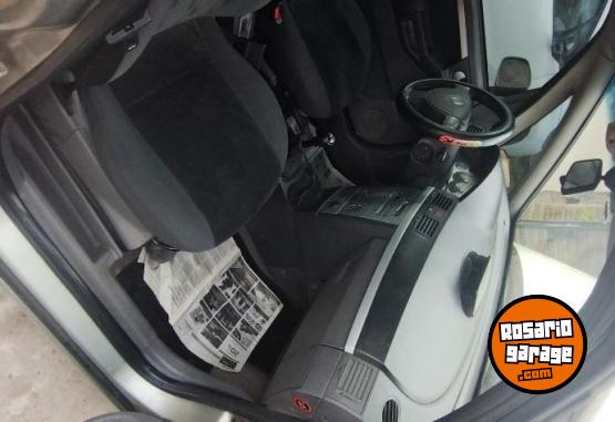 Autos - Chevrolet MERIVA 2006 GNC 490000Km - En Venta