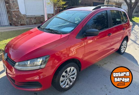 Autos - Volkswagen Suran 1.6 confortline 2015 Nafta 130000Km - En Venta