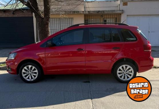 Autos - Volkswagen Suran 1.6 confortline 2015 Nafta 130000Km - En Venta