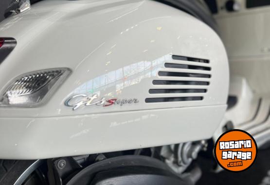 Motos - Vespa GTS 300 2017 Nafta 15800Km - En Venta