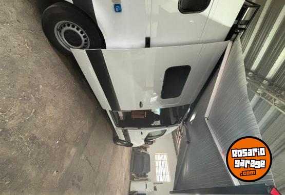 Utilitarios - Mercedes Benz 416 2023 Diesel 16000Km - En Venta
