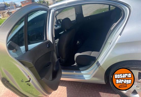 Autos - Peugeot 408 allure 2013 Nafta 120000Km - En Venta