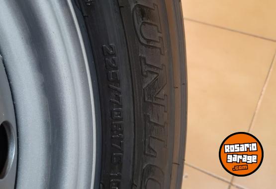 Accesorios para Autos - Neumático Completo - En Venta