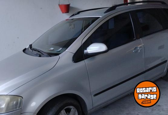 Autos - Volkswagen Suran 1.6 Highline 2007 Nafta 200000Km - En Venta