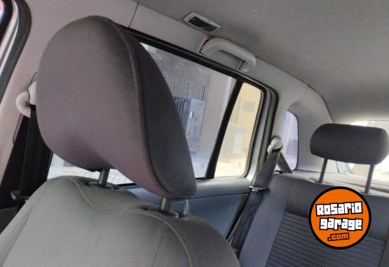 Autos - Volkswagen Suran 1.6 Highline 2007 Nafta 200000Km - En Venta