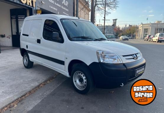Autos - Peugeot Partner 2021 Diesel 50000Km - En Venta