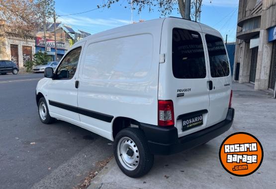 Autos - Peugeot Partner 2021 Diesel 50000Km - En Venta