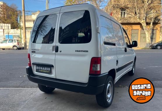 Autos - Peugeot Partner 2021 Diesel 50000Km - En Venta