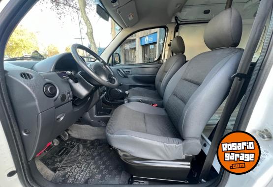 Utilitarios - Peugeot Partner 2021 Diesel 50000Km - En Venta