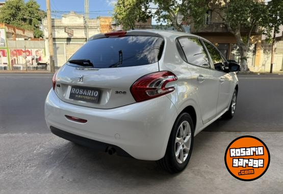 Autos - Peugeot 208 Allure Touch 2014 Nafta 120000Km - En Venta