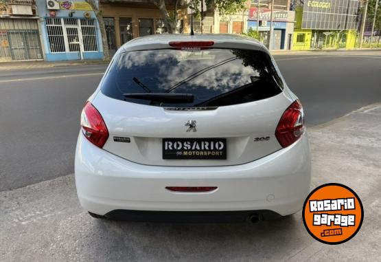 Autos - Peugeot 208 Allure Touch 2014 Nafta 120000Km - En Venta