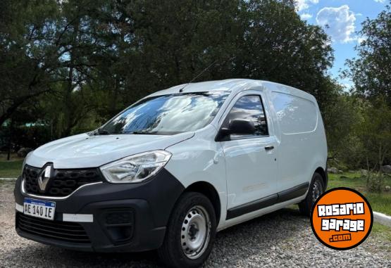 Utilitarios - Renault Kangoo 2020 Nafta 150000Km - En Venta