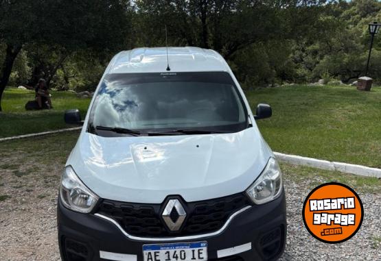 Utilitarios - Renault Kangoo 2020 Nafta 150000Km - En Venta