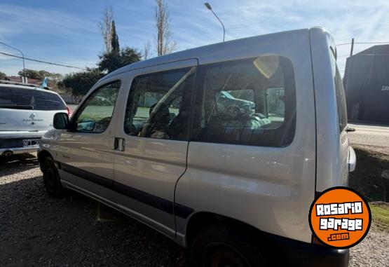 Utilitarios - Peugeot PATAGONICA 1.9D 4PTAS 2008 Diesel - En Venta