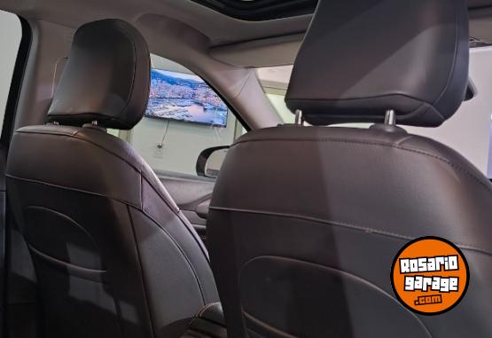 Camionetas - Jeep COMPASS LONGITUD PLUS AT6 2024 Nafta 30000Km - En Venta