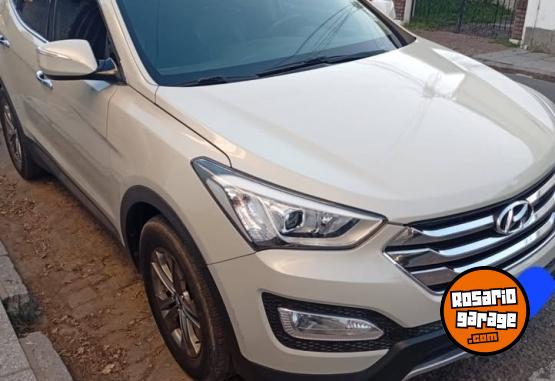 Camionetas - Hyundai Santa Fe 2014 Nafta 150000Km - En Venta