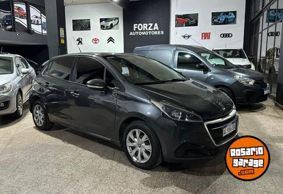 Autos - Peugeot 208 2018 GNC 90000Km - En Venta