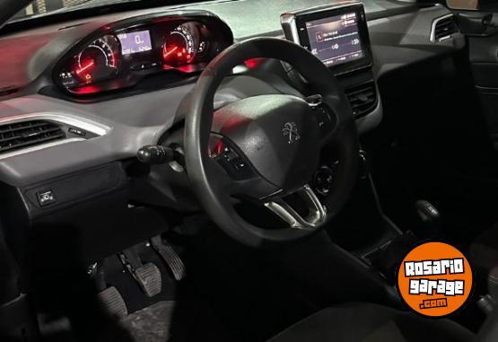 Autos - Peugeot 208 2018 GNC 90000Km - En Venta