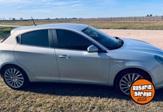 Autos - Alfa Romeo GIULIETTA DISTINTIVE 2017 Nafta 33000Km - En Venta