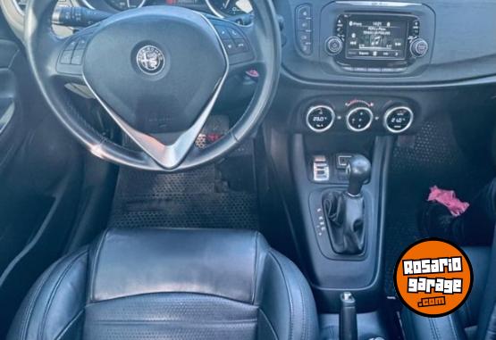 Autos - Alfa Romeo GIULIETTA DISTINTIVE 2017 Nafta 33000Km - En Venta