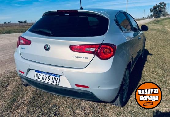 Autos - Alfa Romeo GIULIETTA DISTINTIVE 2017 Nafta 33000Km - En Venta