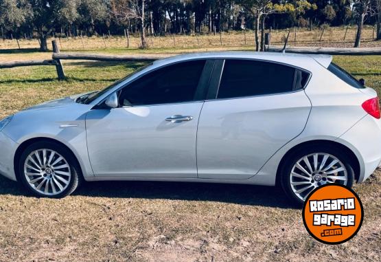 Autos - Alfa Romeo GIULIETTA DISTINTIVE 2017 Nafta 33000Km - En Venta