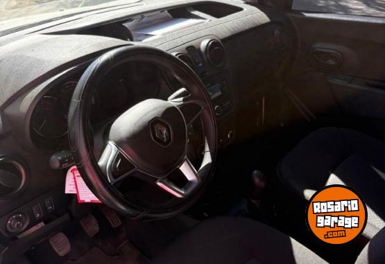 Utilitarios - Renault kangoo 2023 Diesel 225000Km - En Venta