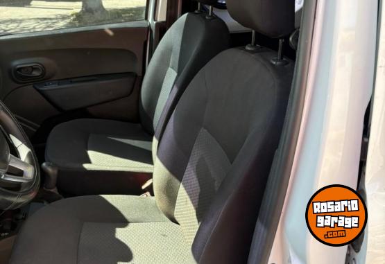 Utilitarios - Renault kangoo 2023 Diesel 225000Km - En Venta