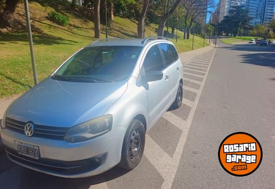 Autos - Volkswagen Suran 2011 Nafta 152000Km - En Venta