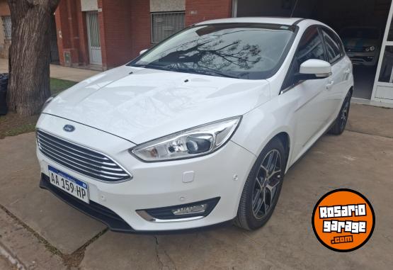 Autos - Ford FOCUS TITANIUM 2016 Nafta 132000Km - En Venta