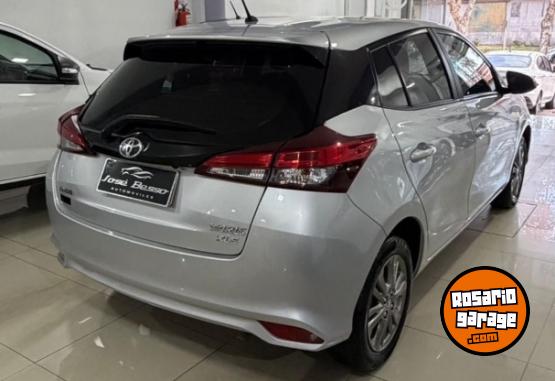 Autos - Toyota Yaris 2021 Nafta 100000Km - En Venta