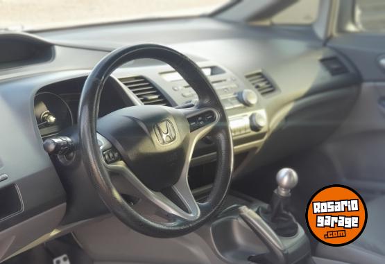 Autos - Honda Civic EXS 2009 Nafta 192000Km - En Venta