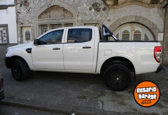 Camionetas - Ford Ranger 2021 Diesel 140000Km - En Venta