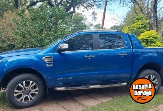 Camionetas - Ford Ranger DC 4x4 LTD AT 3.2L 2022 Diesel 40000Km - En Venta