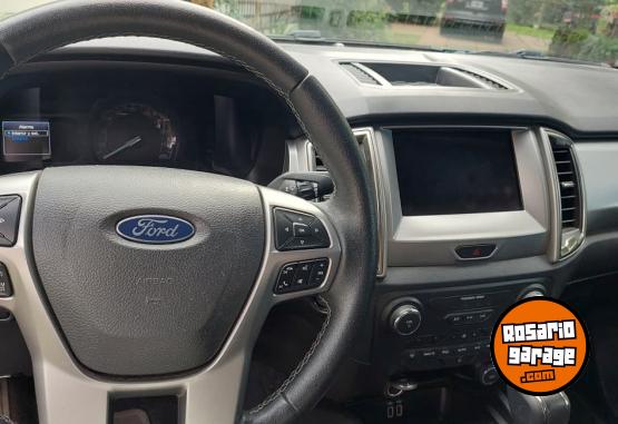 Camionetas - Ford Ranger DC 4x4 LTD AT 3.2L 2022 Diesel 40000Km - En Venta