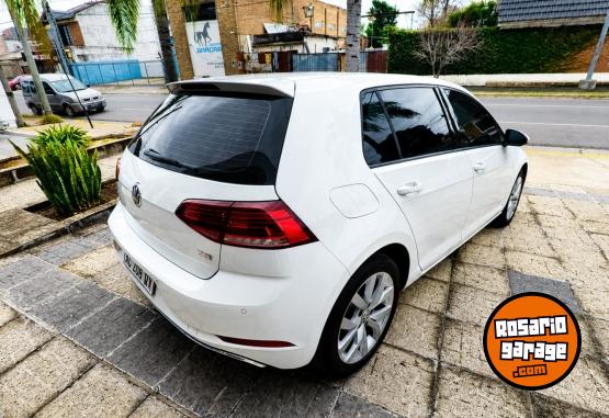 Autos - Volkswagen Golf Comfortline DSG 2018 2018 Nafta 112000Km - En Venta