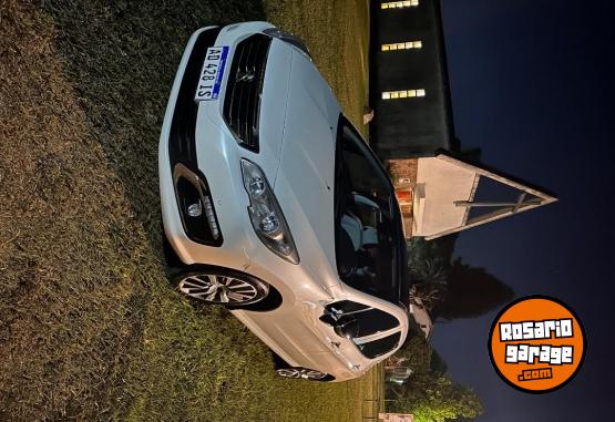 Autos - Peugeot 308 Roland Garros 2019 Nafta 145000Km - En Venta
