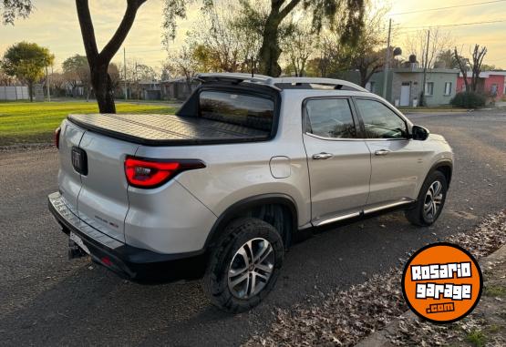 Camionetas - Fiat Toro 2017 Diesel 129000Km - En Venta