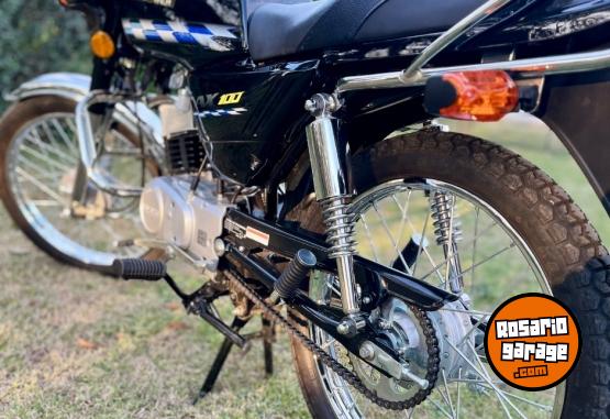 Motos - Suzuki Ax 2026 Nafta 500Km - En Venta