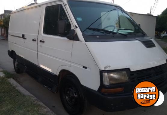 Utilitarios - Renault 1993 1993 Diesel 100Km - En Venta