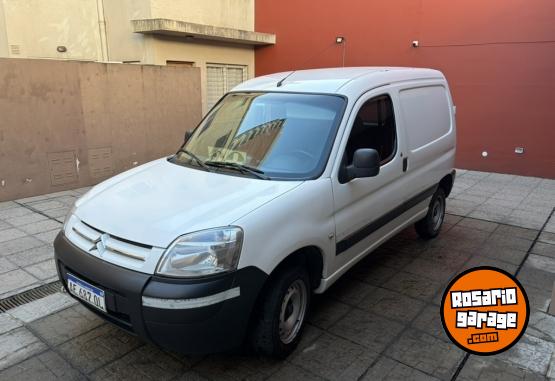 Utilitarios - Citroen Berlingo 2021 Diesel 186000Km - En Venta