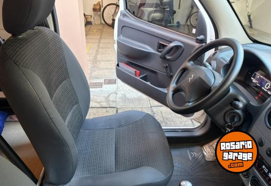 Utilitarios - Citroen Berlingo 2021 Diesel 186000Km - En Venta