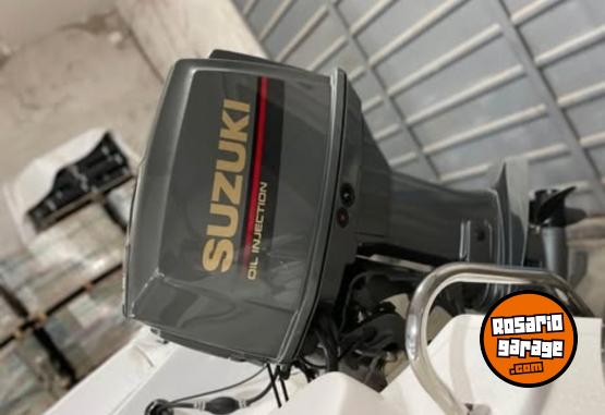Embarcaciones - Lancha Robinson mantra 530 - En Venta
