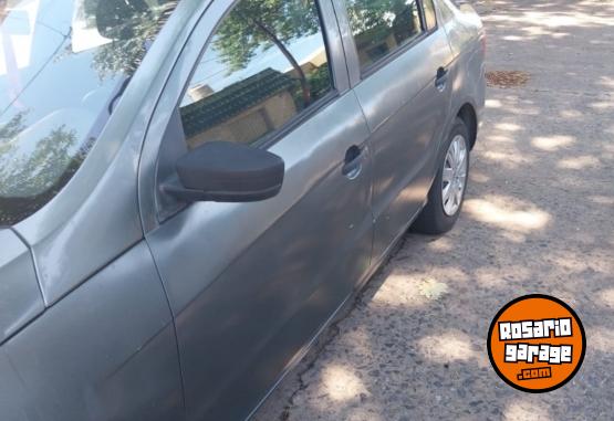 Autos - Volkswagen Voyage 2011 GNC 178000Km - En Venta